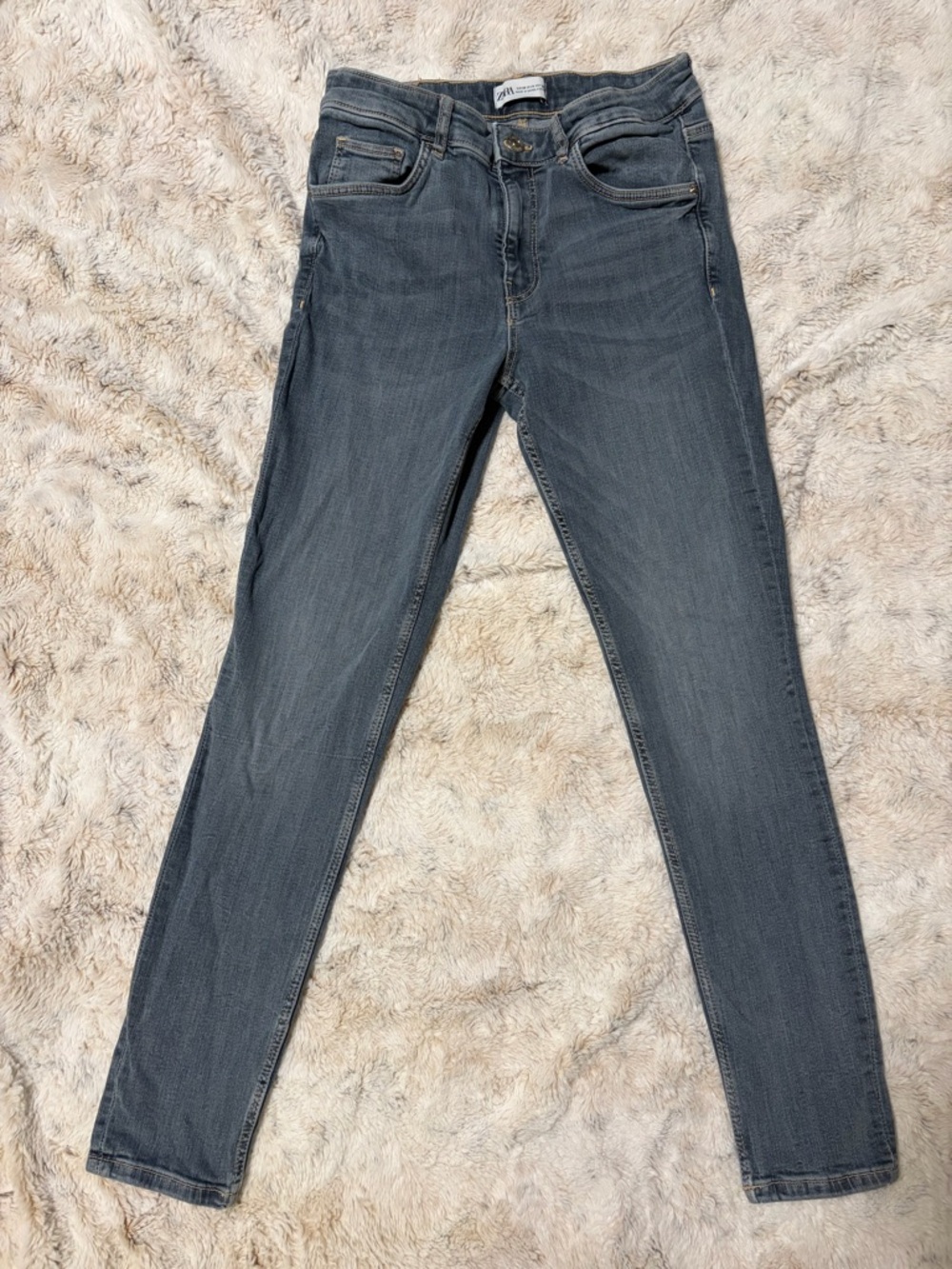 Zara Medium Wash Skinny Jeans Women’s Size 6